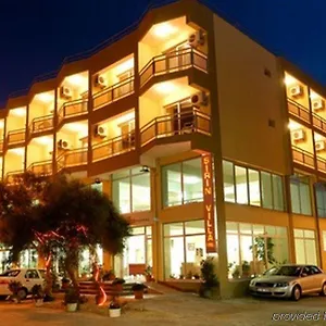 Otel Sirin, Çeşme