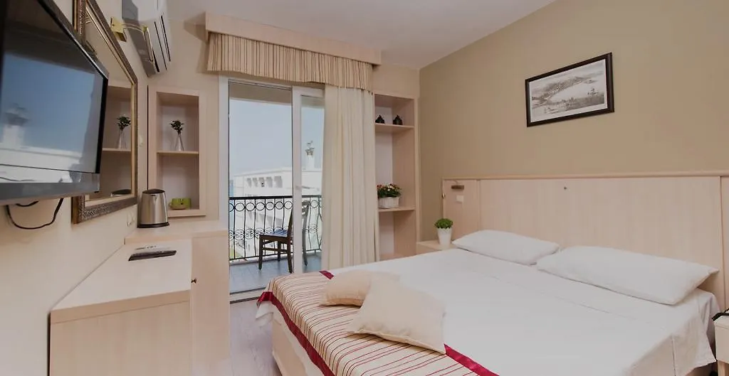 Ileri Hotel & Apartments Cesme Aparthotel